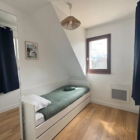 Renovated With View & Parking In Apartamento Cabourg